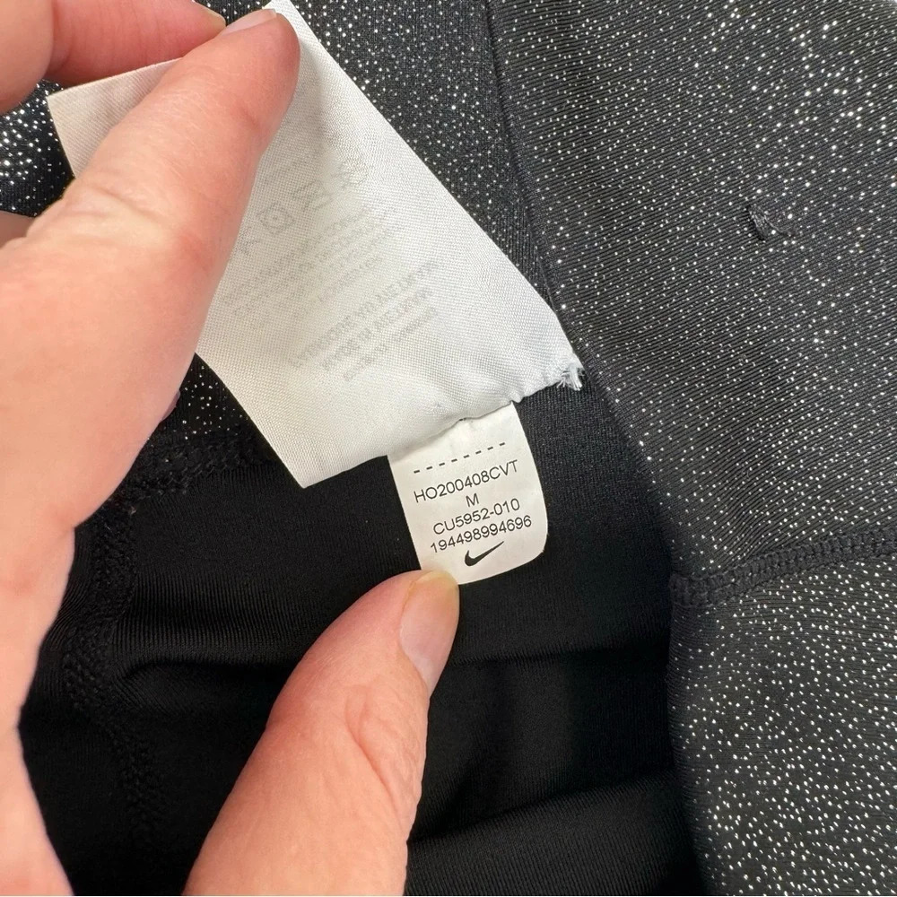 Nike Dri Fit Shimmer Black Leggings Size Medium - Picture 5 of 10